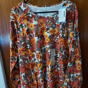 Pretty crew neck long sleeve tee